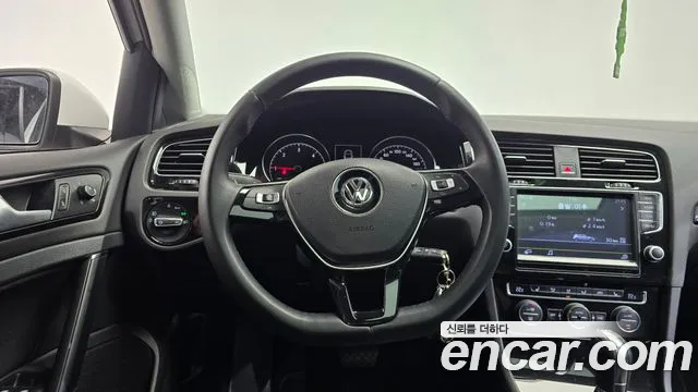 Volkswagen Golf Sportsvan 2014 thumb 7