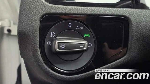 Volkswagen Golf Sportsvan 2014 thumb 10