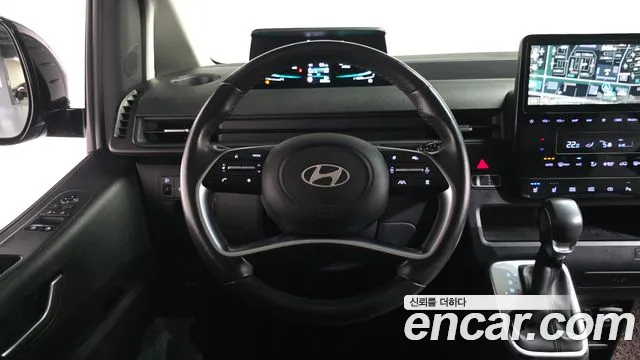 Hyundai Staria 2024 thumb 10