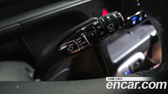 Hyundai Staria 2024 thumb 7