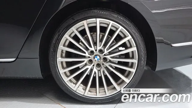 BMW 7 серии 2021 thumb 8