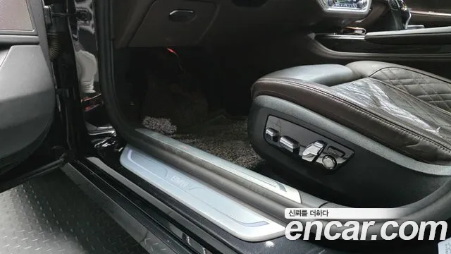 BMW 7 серии 2021 thumb 11