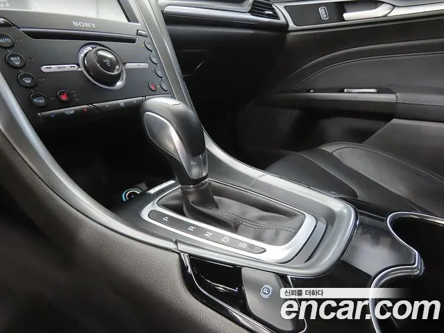 Ford Mondeo 2017 thumb 8