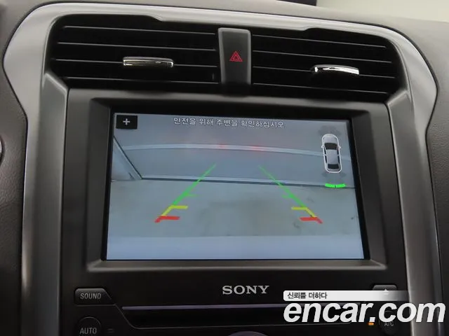 Ford Mondeo 2017 thumb 10