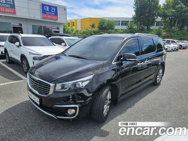 Kia Carnival 2015 thumb 12
