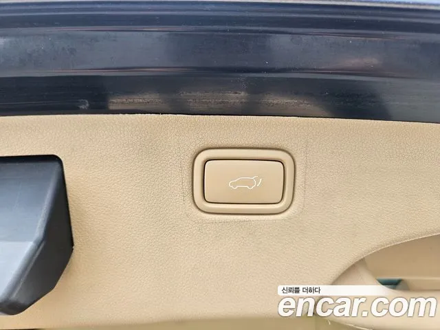 Kia Carnival 2015 thumb 5