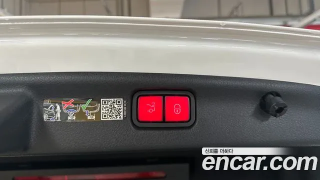 Mercedes-Benz C-Класс 2026 thumb 4
