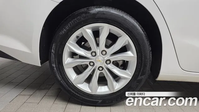 Chevrolet Malibu 2019 thumb 4