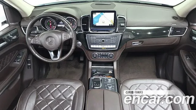 Mercedes-Benz GLS 2017 thumb 6