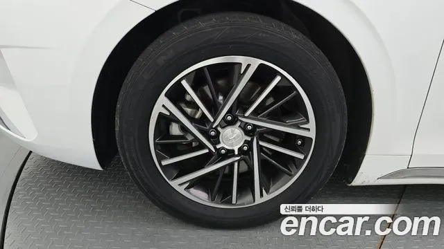 Hyundai Grandeur 2022 thumb 4