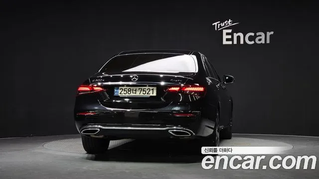 Mercedes-Benz E-Класс 2021 thumb 3