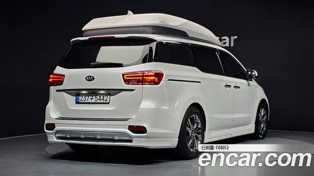 Kia Carnival 2019 thumb 12