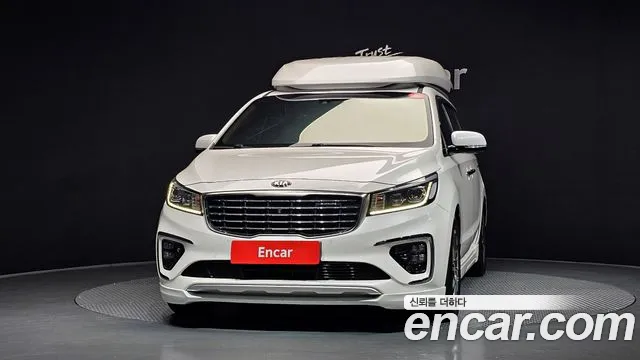 Kia Carnival 2019 thumb 5