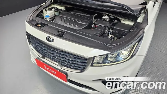 Kia Carnival 2019 thumb 6
