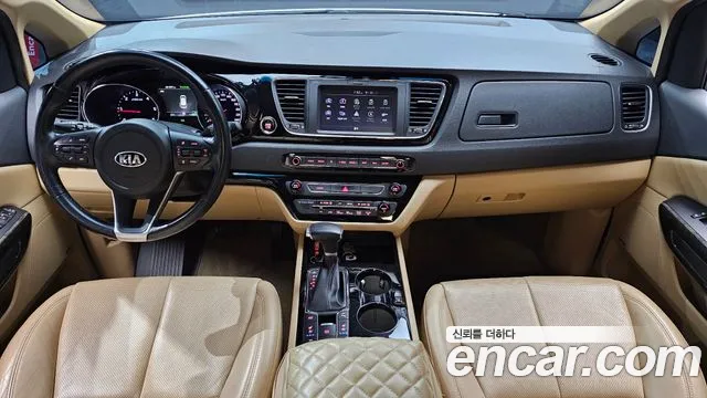Kia Carnival 2019 thumb 10