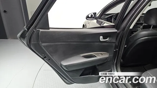 Kia K5 2019 thumb 12