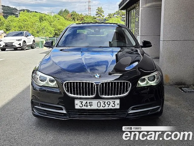 BMW 5 серии 2015 thumb 8