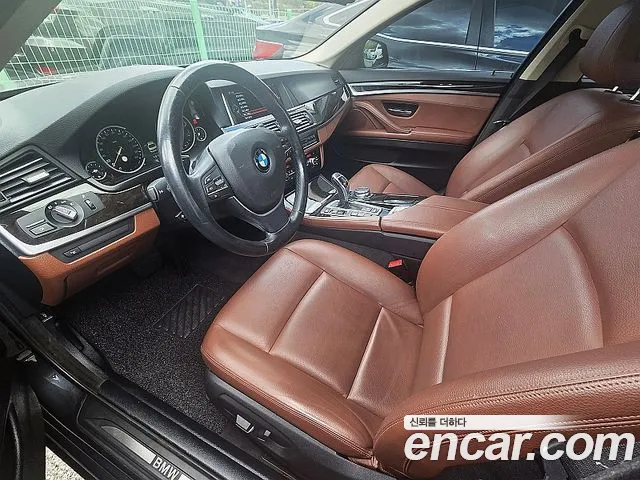 BMW 5 серии 2015 thumb 6