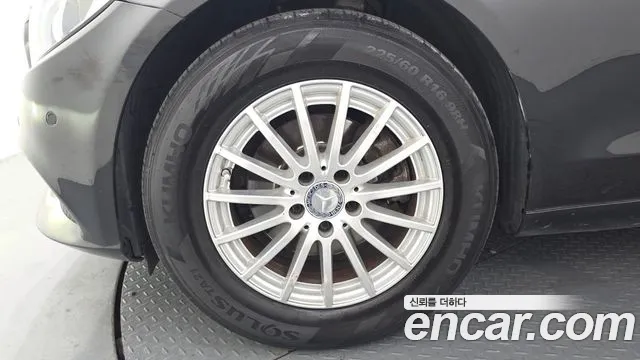Mercedes-Benz C-Класс 2015 thumb 3