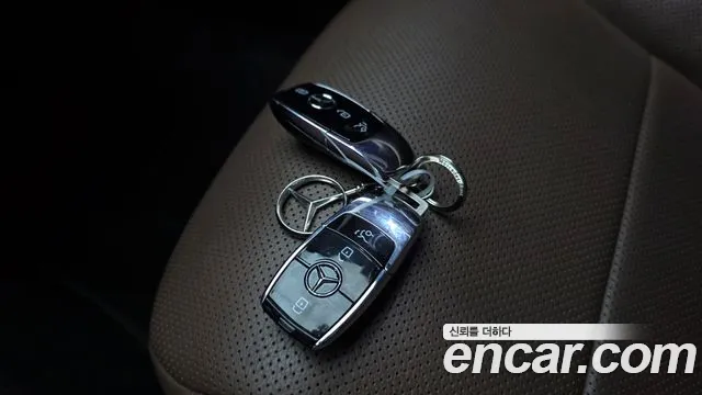Mercedes-Benz E-Класс 2021 thumb 5