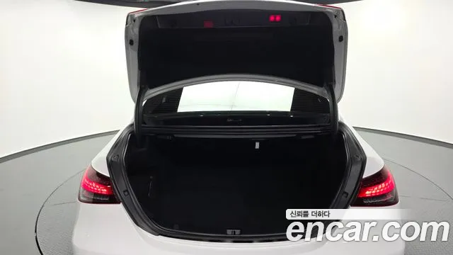 Mercedes-Benz E-Класс 2021 thumb 12