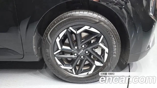 Kia Carnival 2024 thumb 10