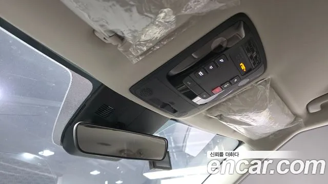 Kia Carnival 2024 thumb 8