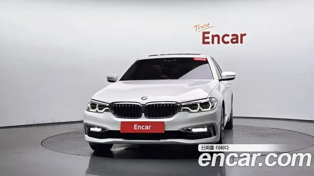 BMW 5 серии 2020 thumb 2