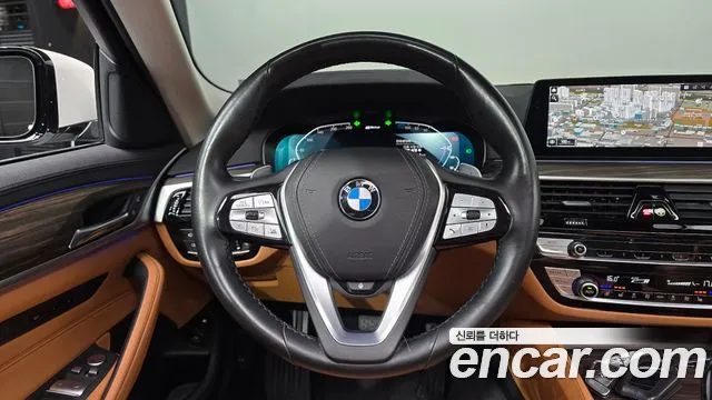BMW 5 серии 2020 thumb 11