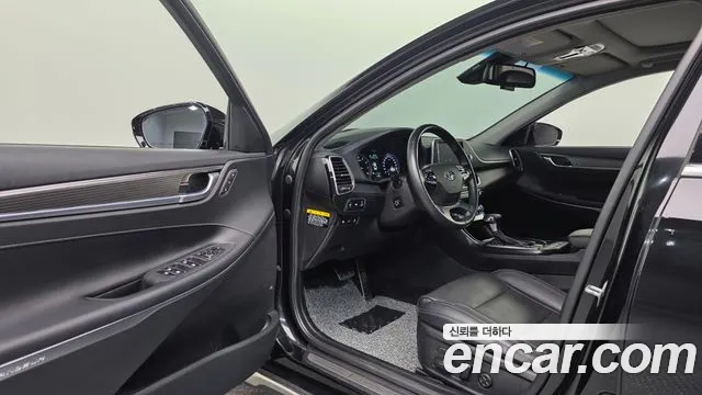 Hyundai Grandeur 2018 thumb 2
