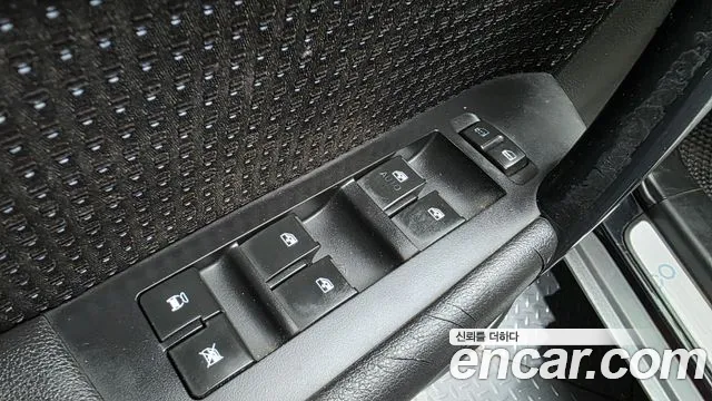 Chevrolet Captiva 2012 thumb 3