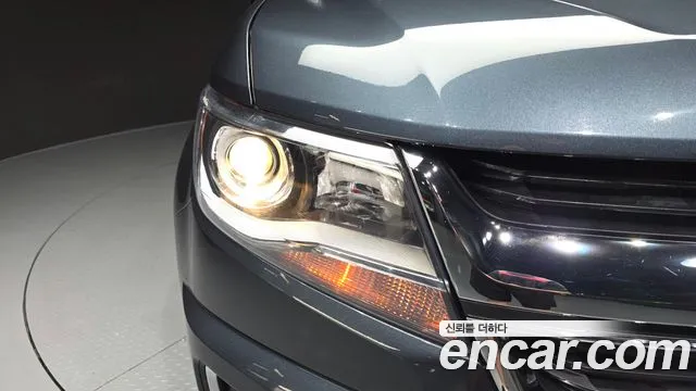Chevrolet Colorado 2020 thumb 3