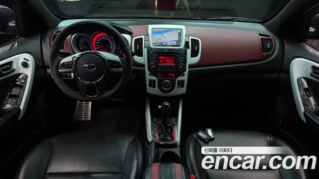Kia Carens 2011 thumb 4