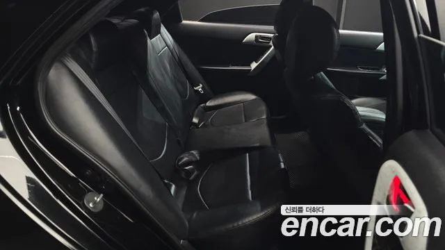 Kia Carens 2011 thumb 8