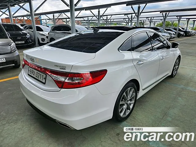 Hyundai Grandeur 2014 thumb 4