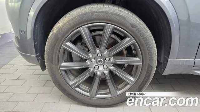 Volvo XC90 2018 thumb 2