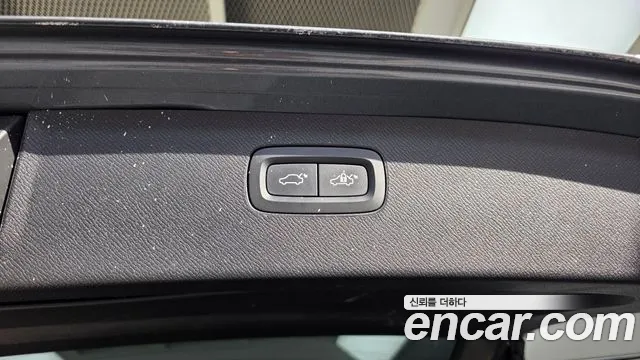 Volvo XC90 2018 thumb 8