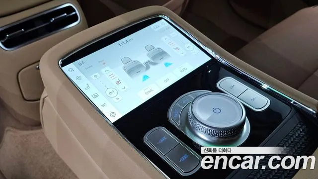 Genesis G90 2023 thumb 12