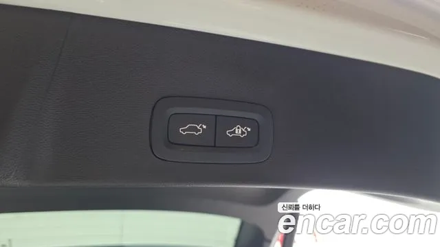 Volvo XC40 2024 thumb 12