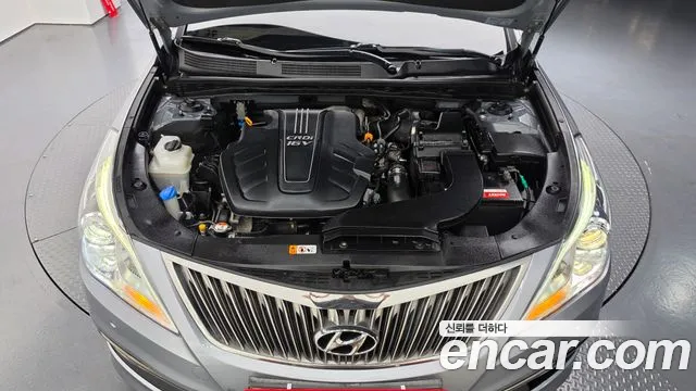 Hyundai Grandeur 2015 thumb 5