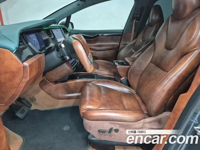 Tesla Model X 2020 thumb 2