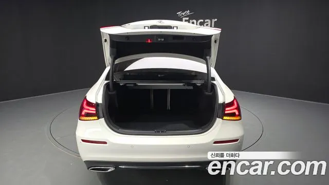 Mercedes-Benz A-Класс 2021 thumb 4