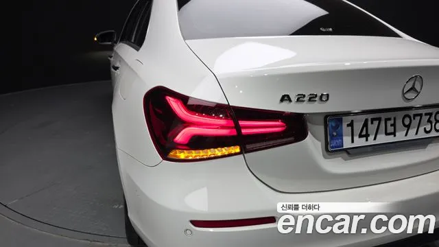 Mercedes-Benz A-Класс 2021 thumb 2