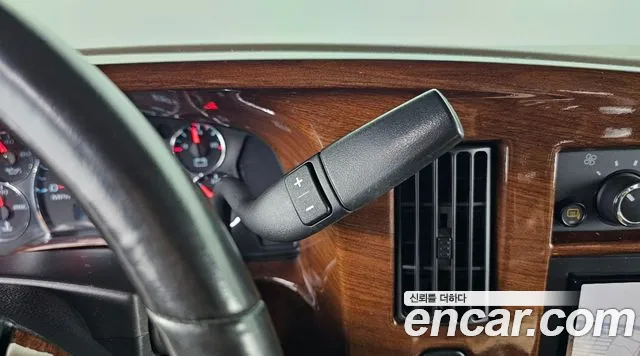 Chevrolet Express 2018 thumb 12