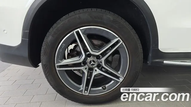 Mercedes-Benz GLC 2021 thumb 9