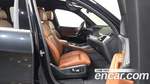 BMW X7 2025 thumb 10
