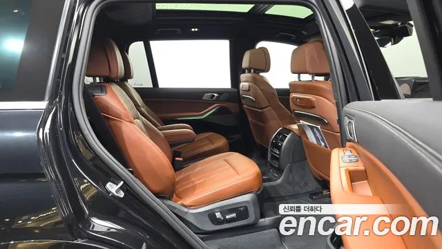 BMW X7 2025 thumb 11