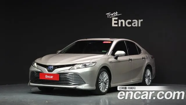 Toyota Camry 2017 thumb 10