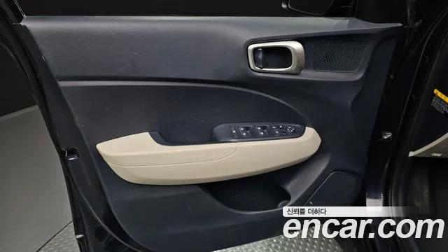 Hyundai Venue 2019 thumb 3