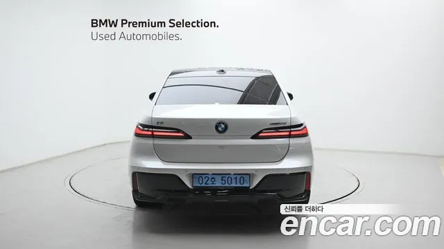 BMW i7 2024 thumb 4